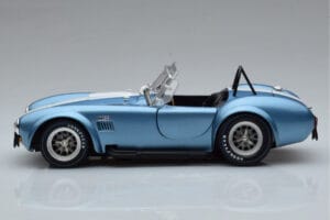 Shelby Cobra 427 S/C Svetlo Moder Kyosho 1:18 08048SBL Kovina – slika 4 od 9