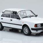 Skoda 130 L Bela IXO 1:18 - image 4 of 6