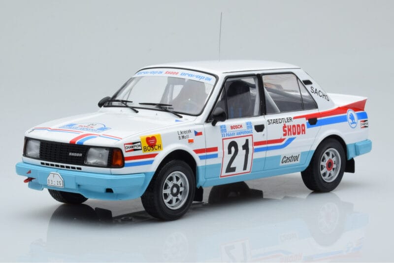 Skoda 130 LR #21 L. Krecek / B. Motl Rally Acropolis 1986 IXO 1:18