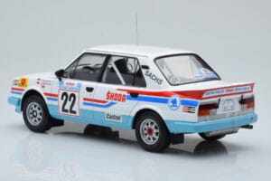 Skoda 130 LR #22 S. Kvaizar / J. Janecek Rally Acropolis 1986 IXO 1:18 18RMC157B Kovina – slika 5 od 6