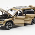 Skoda Kodiaq Zlata FAW 1:18 - image 2 of 8