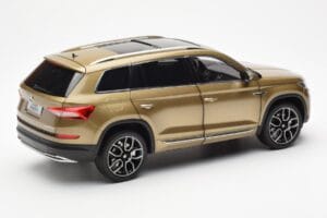 Skoda Kodiaq Zlata FAW 1:18 ZSX000001GOL Kovina – slika 3 od 8