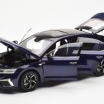 Skoda Octavia Pro Modra FAW 1:18 - image 2 of 8