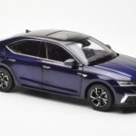 Skoda Octavia Pro Modra FAW 1:18 - image 6 of 8