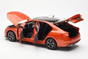 Skoda Octavia Pro Oranžna FAW 1:18 ZMR000006ORA Kovina – slika 5 od 8