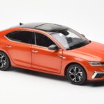 Skoda Octavia Pro Oranžna FAW 1:18 - image 6 of 8