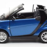 Smart Fortwo 451 Cabrio Modra & Črna Minichamps 1:18 - image 4 of 8