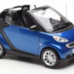 Smart Fortwo 451 Cabrio Modra & Črna Minichamps 1:18 - image 6 of 8