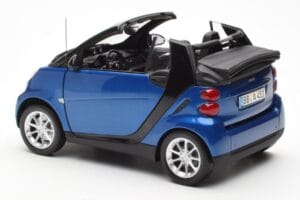 Smart Fortwo 451 Cabrio Modra & Črna Minichamps 1:18 150036330 Kovina – slika 7 od 8