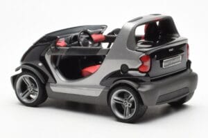 Smart Fortwo Crossblade Kabriolet Srebrna Črna Kyosho 1:18 13440 Kovina – slika 5 od 6