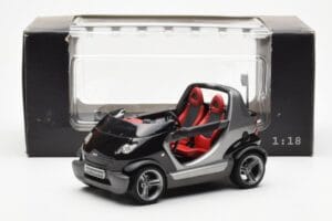 Smart Fortwo Crossblade Kabriolet Srebrna Črna Kyosho 1:18 13440 Kovina – slika 6 od 6