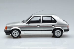 Talbot Horizon Premium Srebrn Otto 1:18 OT188 Smola – slika 3 od 6