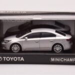 Toyota Avensis T270 Srebrna Minichamps 1:43 - image 4 of 4