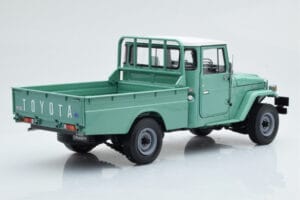 Toyota Land Cruiser 40 4x4 Pickup Zelen Kyosho 1:18 08958FG Kovina – slika 4 od 8