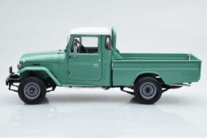 Toyota Land Cruiser 40 4x4 Pickup Zelen Kyosho 1:18 08958FG Kovina – slika 5 od 8