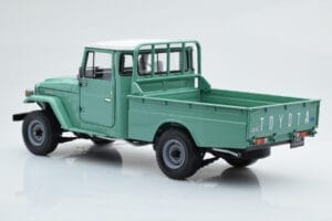Toyota Land Cruiser 40 4x4 Pickup Zelen Kyosho 1:18 08958FG Kovina – slika 7 od 8