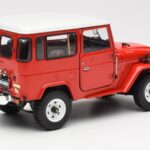 Toyota Land Cruiser FJ40 Van Rdeč Kyosho 1:18 - image 3 of 8