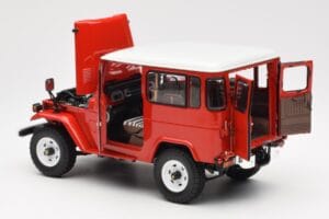 Toyota Land Cruiser FJ40 Van Rdeč Kyosho 1:18 08971R Kovina – slika 5 od 8