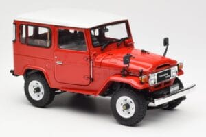 Toyota Land Cruiser FJ40 Van Rdeč Kyosho 1:18 08971R Kovina – slika 6 od 8