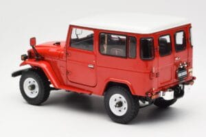 Toyota Land Cruiser FJ40 Van Rdeč Kyosho 1:18 08971R Kovina – slika 7 od 8