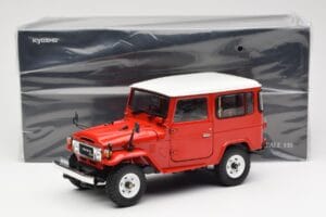 Toyota Land Cruiser FJ40 Van Rdeč Kyosho 1:18 08971R Kovina – slika 8 od 8