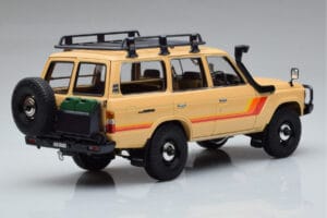 Toyota Land Cruiser 60 Bež Z Opcijskimi Deli Kyosho 1:18 08956XBE Kovina – slika 3 od 12