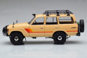 Toyota Land Cruiser 60 Bež Z Opcijskimi Deli Kyosho 1:18 08956XBE Kovina – slika 4 od 12