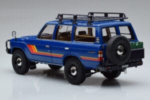 Toyota Land Cruiser 60 Moder Z Opcijskimi Deli Kyosho 1:18 08956XBL Kovina – slika 6 od 11