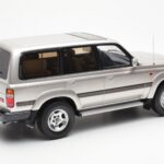 Toyota Land Cruiser HDJ80 Bež Metalik Otto 1:18 - image 2 of 6