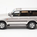 Toyota Land Cruiser HDJ80 Bež Metalik Otto 1:18 - image 3 of 6