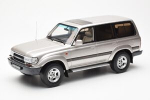 Toyota Land Cruiser HDJ80 Bež Metalik Otto 1:18