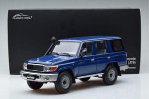 Toyota Land Cruiser J76 Modra Almost Real 1:18 870101 Kovina – slika 7 od 7