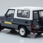 Toyota Land Cruiser LJ73 Siv Otto 1:18 - image 5 of 6