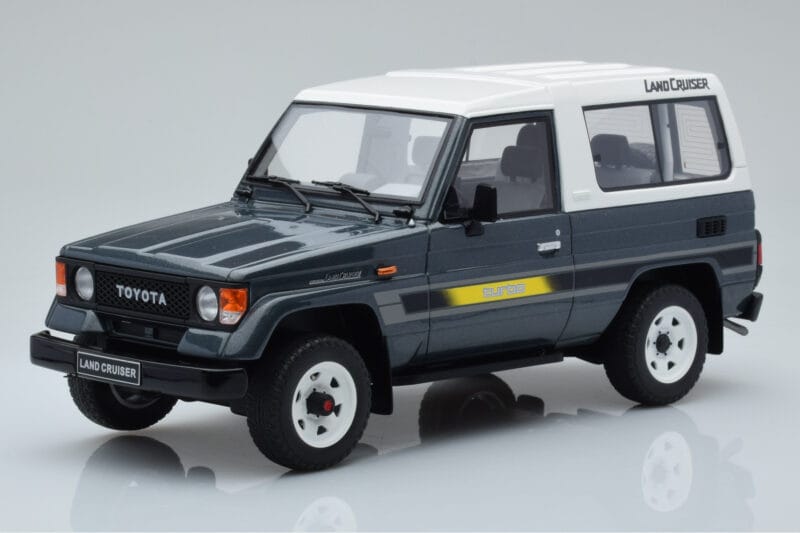 Toyota Land Cruiser LJ73 Siv Otto 1:18
