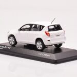Toyota RAV4 XA30 Bel Minichamps 1:43 - image 3 of 4