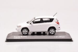 Toyota RAV4 XA30 Bel Minichamps 1:43