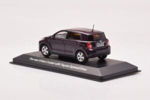 Toyota Urban Cruiser Vijolična Metalik Minichamps 1:43 403166963 Kovina – slika 3 od 4