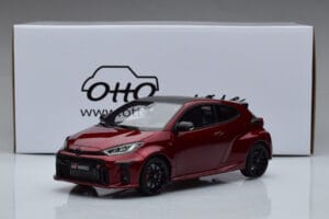 Toyota GR Yaris Rdeč Otto 1:18 OT1003 Smola – slika 6 od 6