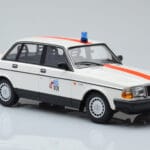 Volvo 240 GL Policija Belgija Minichamps 1:18 - image 4 of 6