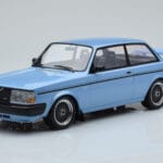 Volvo 240 Turbo Svetlo Modra IXO 1:18