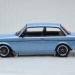Volvo 240 Turbo Svetlo Modra IXO 1:18 - image 3 of 6