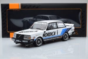 Volvo 240 Turbo Nordica #1 J. Cecotto / A. Olafsson ETCC Brno 1986 IXO 1:18 18RMC087 Kovina – slika 6 od 6