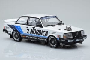 Volvo 240 Turbo Nordica #2 U. Granberg / T. Lindstrom ETCC Brno 1986 IXO 1:18 18RMC088 Kovina – slika 4 od 6