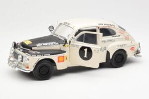Volvo PV 544 Rally Revell 1:18 8922 Kovina – slika 2 od 8