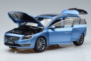 Volvo V60 D3 Power Moder FAW 1:18 9430839 Kovina – slika 2 od 7