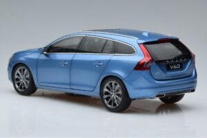 Volvo V60 D3 Power Moder FAW 1:18 9430839 Kovina – slika 6 od 7