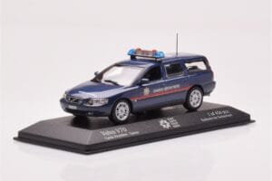 Volvo V70 Garde Frontiere Suisse Minichamps 1:43 430171899 Kovina – slika 2 od 4