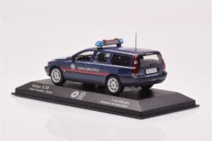 Volvo V70 Garde Frontiere Suisse Minichamps 1:43 430171899 Kovina – slika 3 od 4