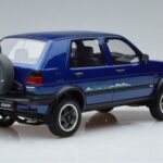 Volkswagen Golf Country Mk2 Modra Otto 1:18 OT973 Smola - image 2 of 6