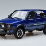 Volkswagen Golf Country Mk2 Modra Otto 1:18 OT973 Smola
